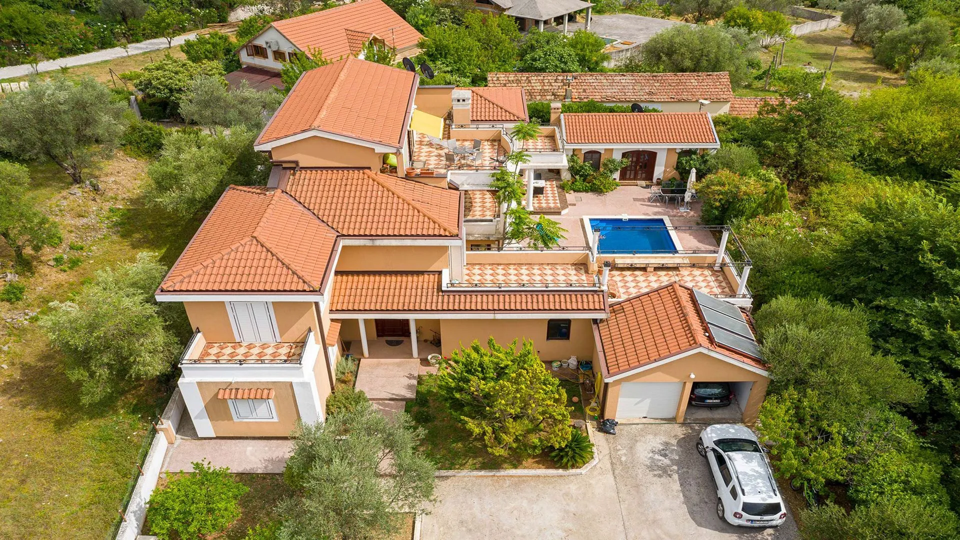 Sale, house, 375m², Kavač, Kotor