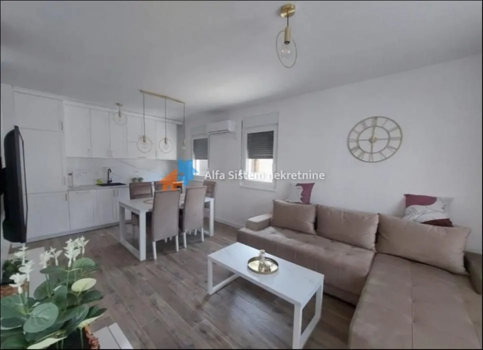 Rent, three bedroom apartment, 55m², Bulbulder, Zvezdara Sve Podlokacije