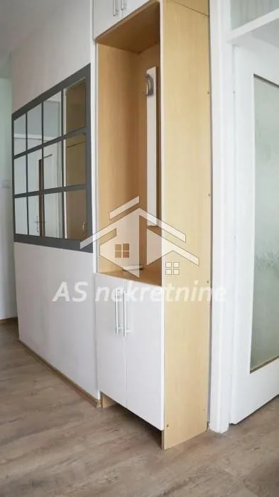 Rent, one bedroom apartment, 50m², Novi Beograd Blok 61, Novi Beograd Sve Podlokacije