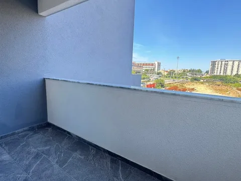 Rent, one bedroom apartment, 45m², Centar, Bar - image 4