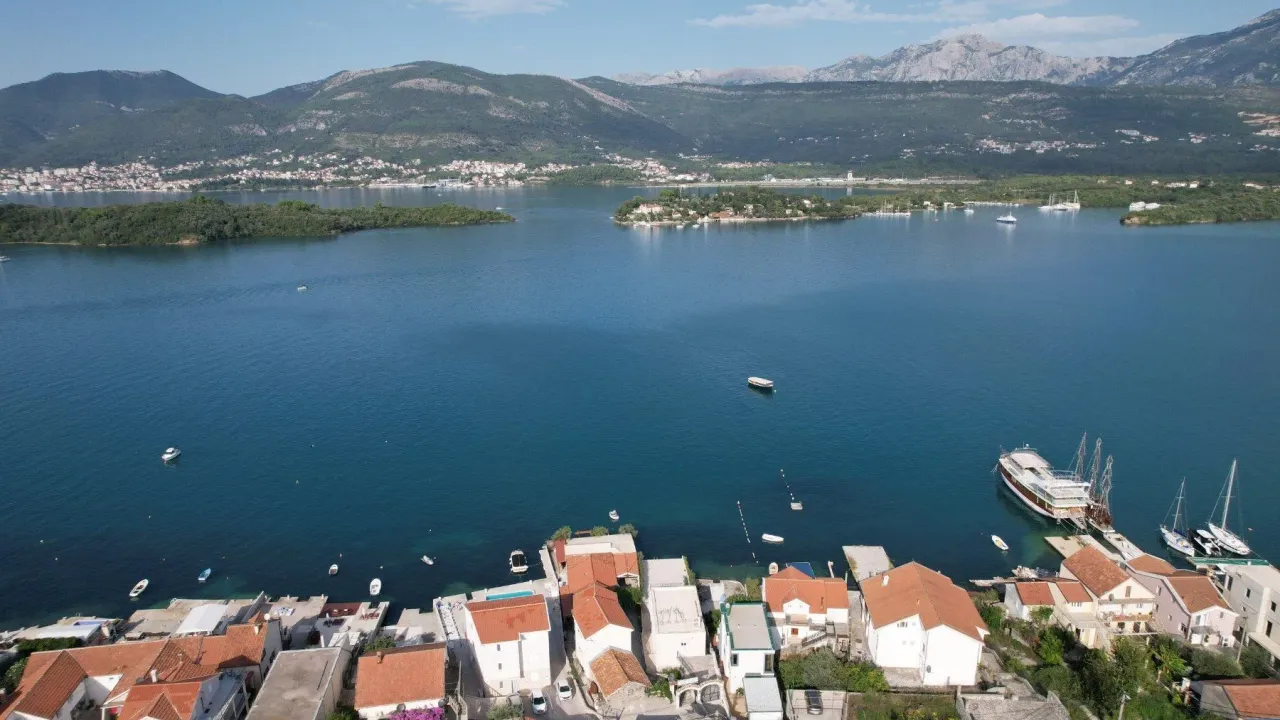 Prodaja, plac, 1612m², Đuraševići, Tivat