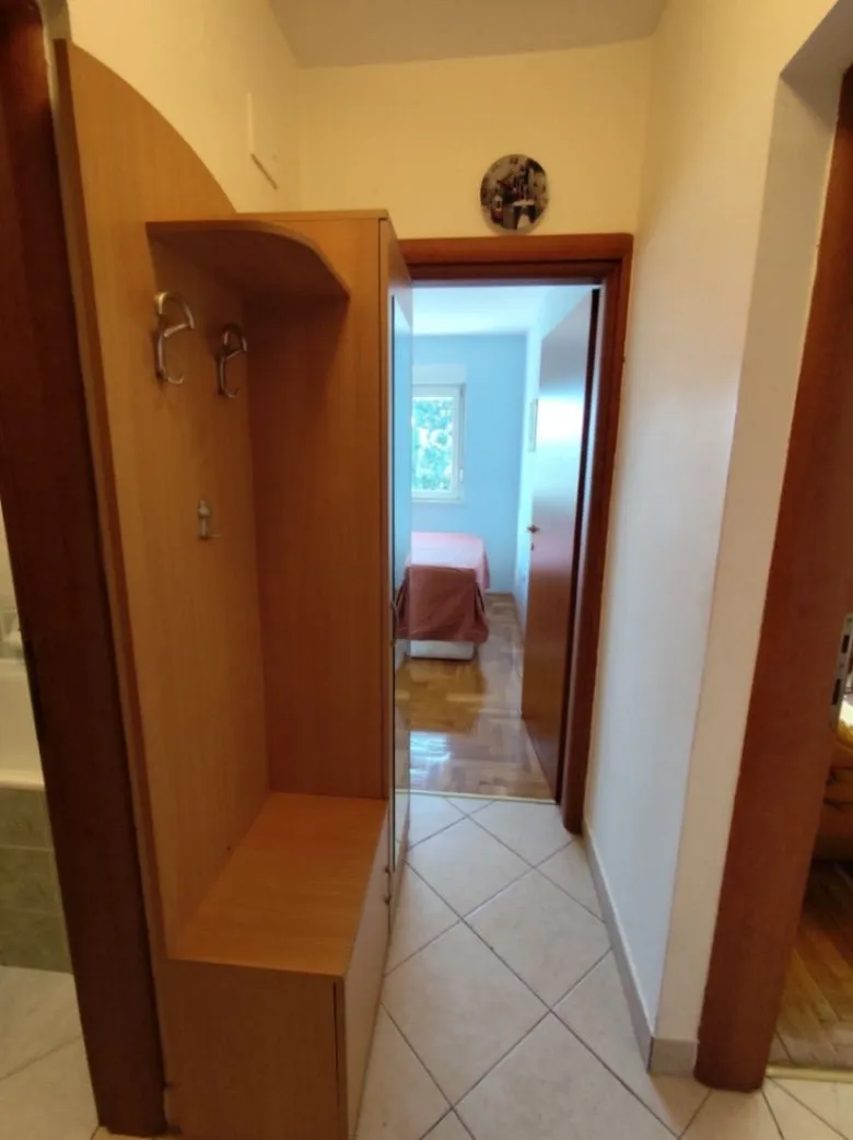 Rent, one bedroom apartment, 33m², Preko Morače, Podgorica