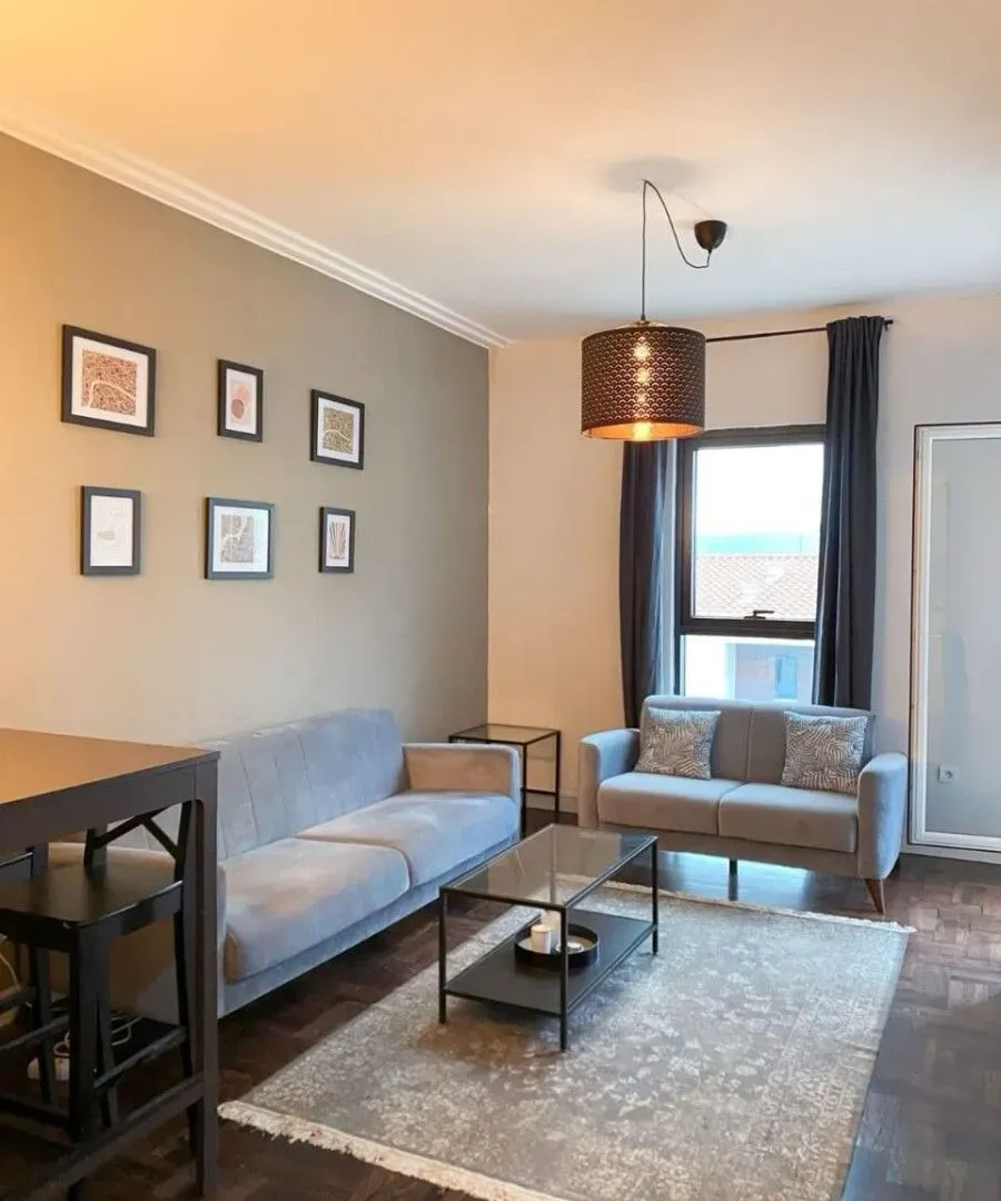 Izdavanje, jednosoban stan, 55m², Centar, Tivat