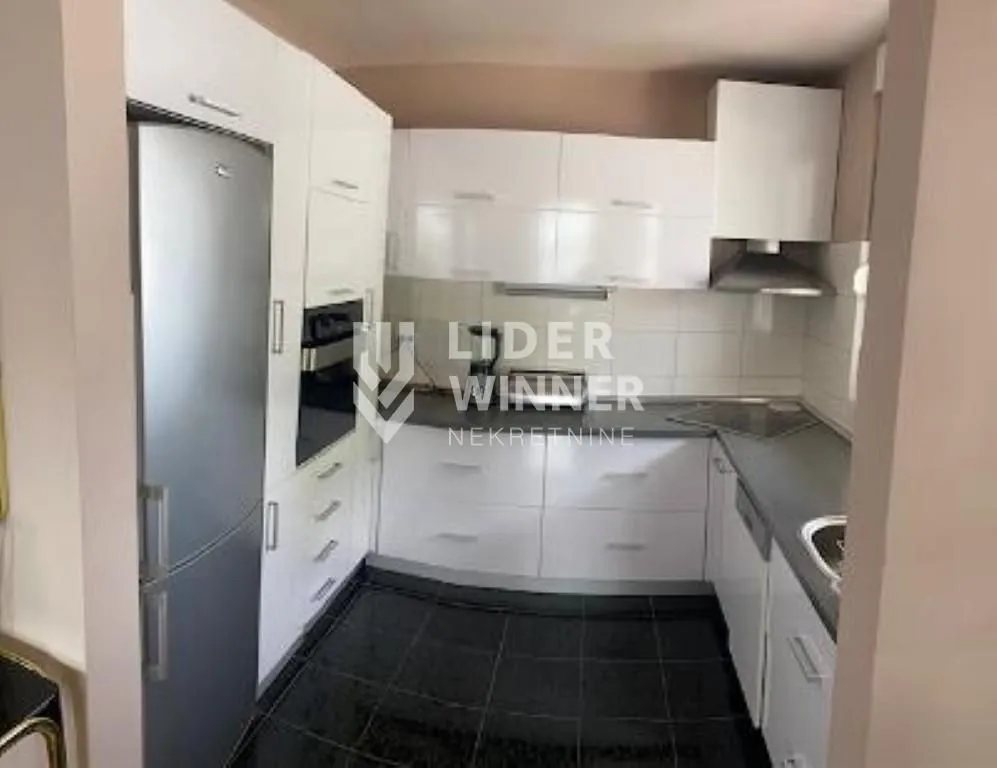 Sale, four bedroom apartment, 118m², Vračar Hram, Vračar Sve Podlokacije