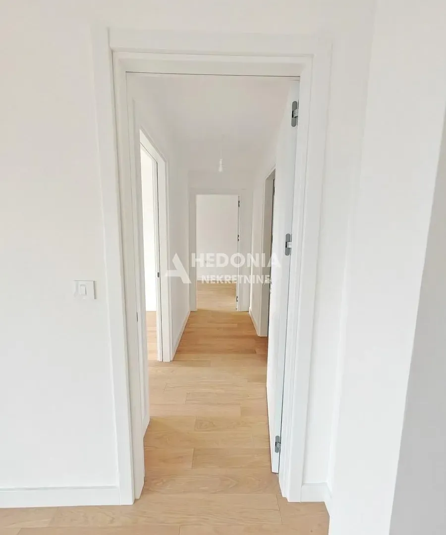 Prodaja, trosoban stan, 131m², Autokomanda, Voždovac Sve Podlokacije