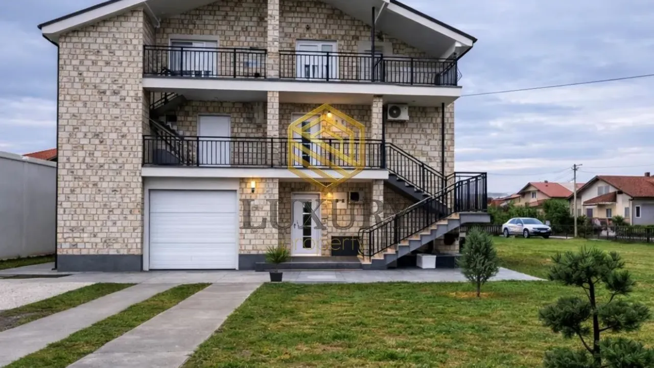 Rent, house, 360m², Zagorič, Podgorica