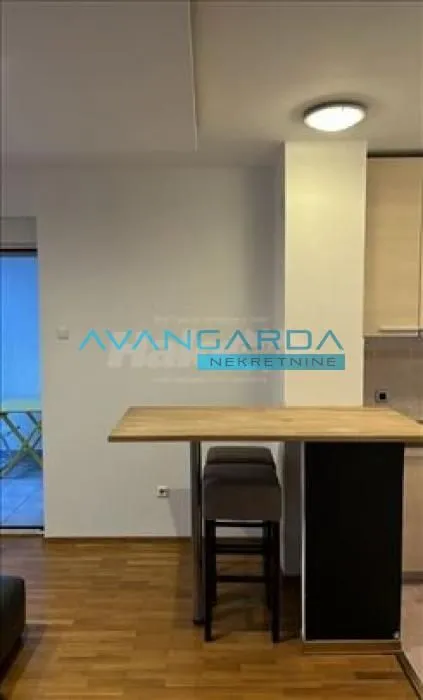 Rent, apartment, 45m², Južni Bulevar, Vračar Sve Podlokacije