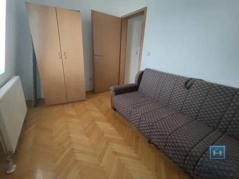 Izdavanje, trosoban stan, 71m², Centar, Jagodina - image 6