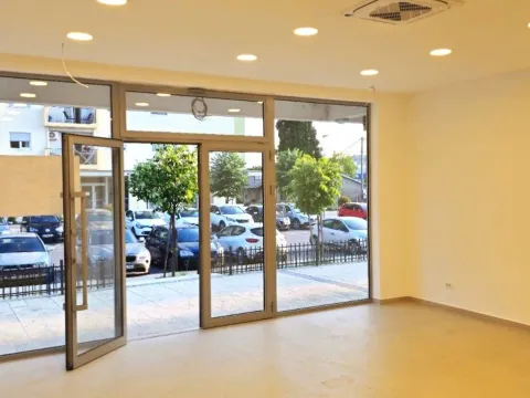 Rent, office space, 46m², Tuški Put, Podgorica - image 2