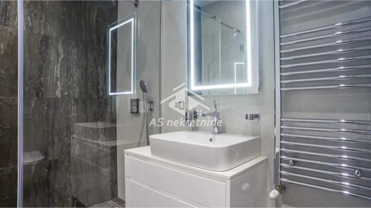 Rent, apartment, 188m², Kalenić Pijaca, Vračar Sve Podlokacije