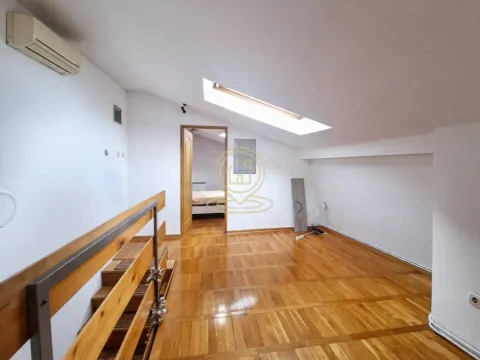 Prodaja, kuća, 108m², Uciteljsko Naselje, Zvezdara Sve Podlokacije - image 3