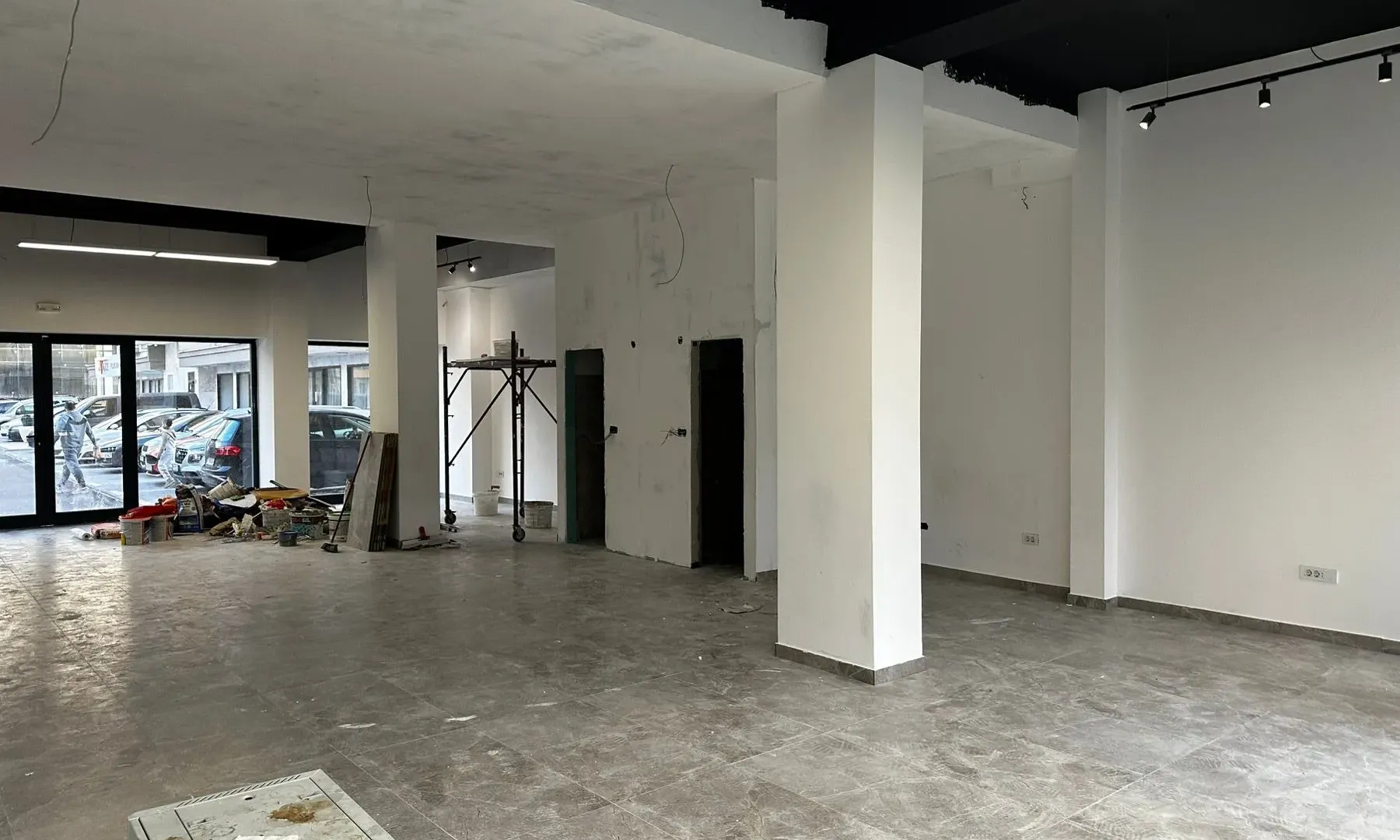 Rent, office space, 117m², Pobrežje, Podgorica