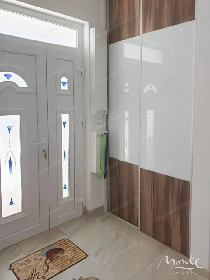 Sale, house, 358m², Dobre Vode, Bar