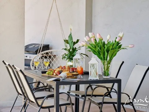 Prodaja, kuća, 220m², Tivat, Crna Gora - image 17