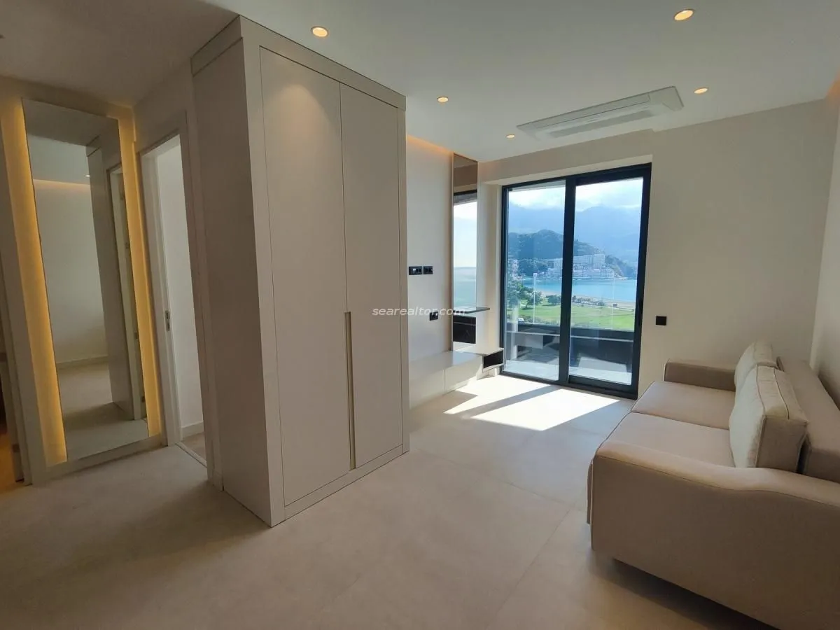 Sale, two bedroom apartment, 116m², Bečići, Budva