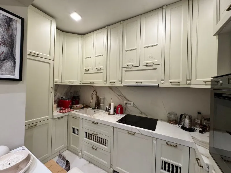 Sale, four bedroom apartment, 105m², Kalenić Pijaca, Vračar Sve Podlokacije