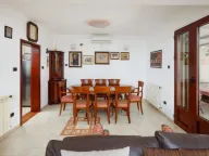 Rent, three bedroom apartment, 120m², Kotor, Crna Gora - image 2
