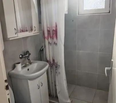 Izdavanje, jednosoban stan, 24m², Petrovaradin, Novi Sad - image 7