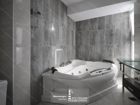 Prodaja, dvosoban stan, 110m², Centar, Herceg Novi - image 8