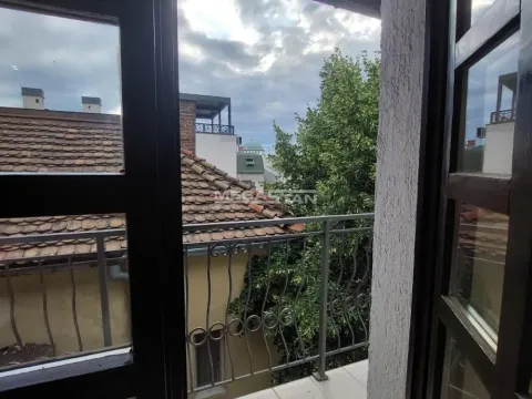 Prodaja, četvorosoban stan, 96m², Vračar Centar, Vračar Sve Podlokacije - image 10