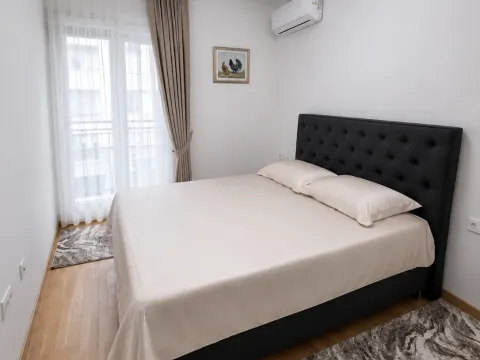 Izdavanje, dvosoban stan, 60m², Stara Varoš, Podgorica - image 9