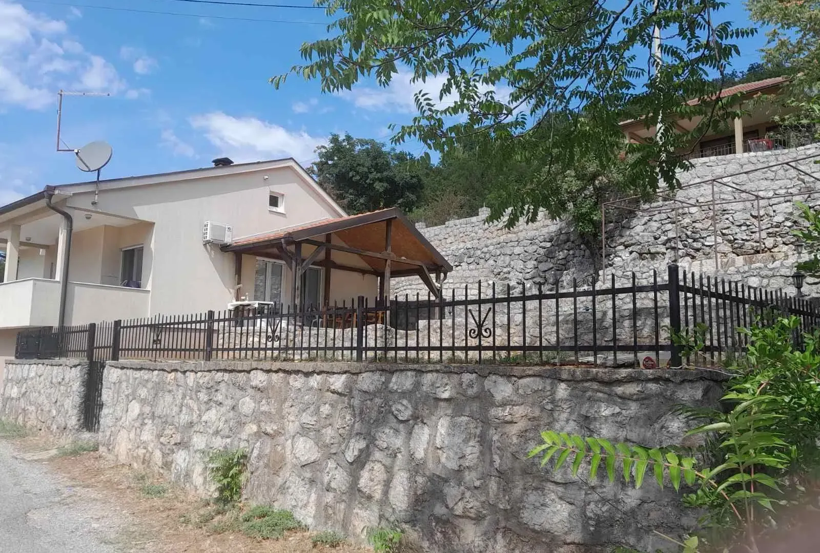 Prodaja, kuća, 144m², Podgorica, Crna Gora