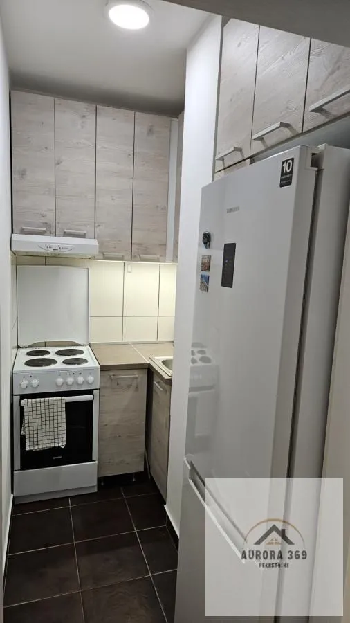 Prodaja, jednosoban stan, 39m², Socijalno, Novi Sad Sve Podlokacije