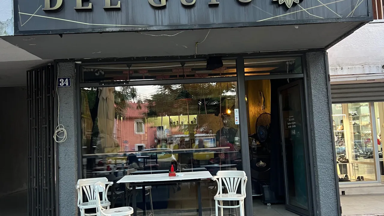 Rent, office space, 50m², Pejton, Podgorica