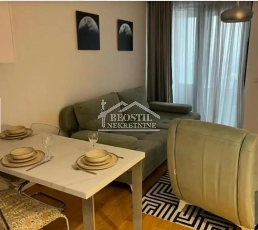 Rent, one bedroom apartment, 41m², Novi Beograd Sve Podlokacije, Beograd