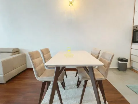 Izdavanje, dvosoban stan, 69m², Master Kvart, Podgorica - image 2