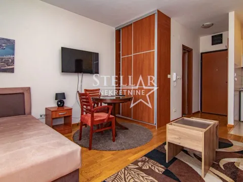 Izdavanje, garsonjera, 30m², City Kvart, Podgorica - image 5