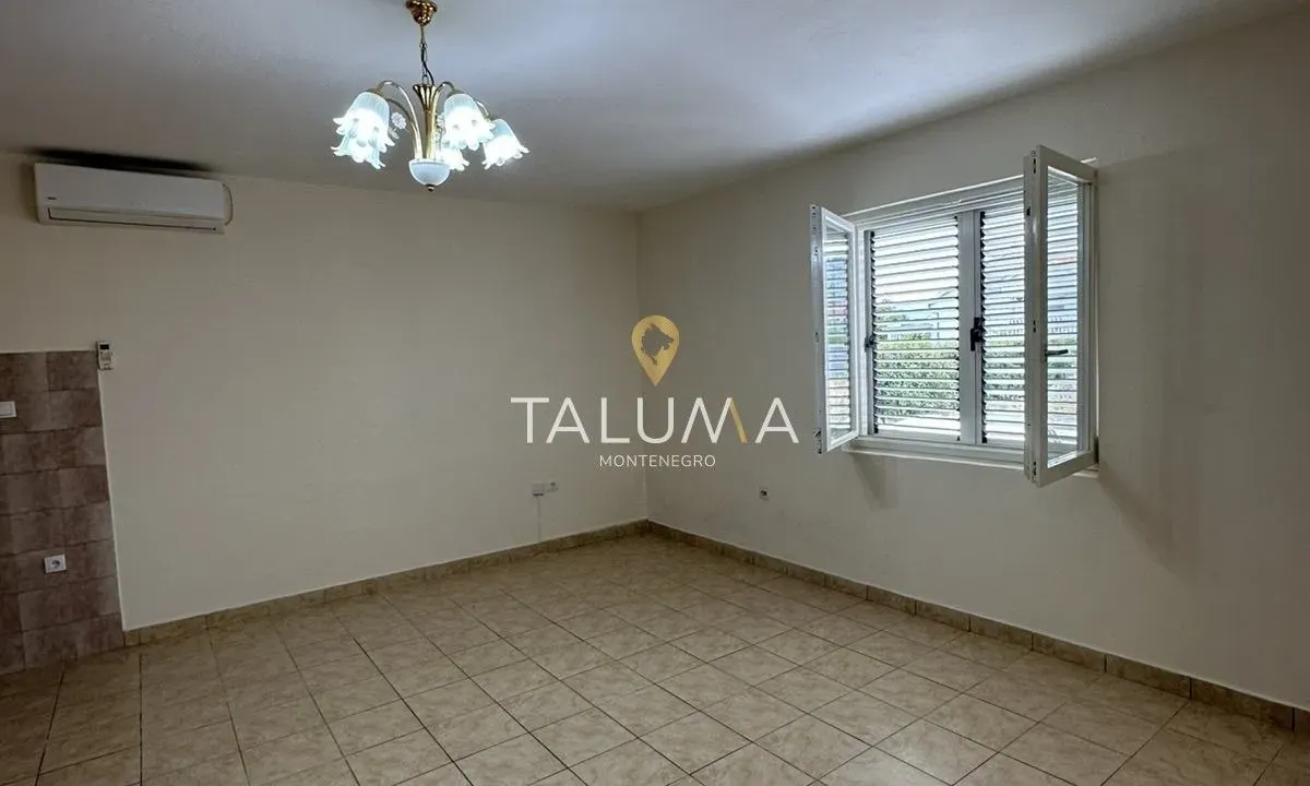 Izdavanje, jednosoban stan, 60m², Tološi, Podgorica