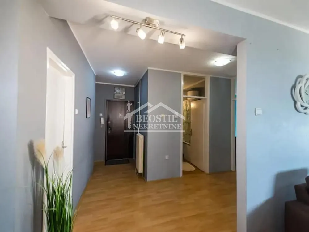 Prodaja, dvosoban stan, 52m², Centar, Smederevo