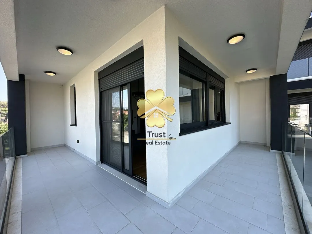 Rent, three bedroom apartment, 130m², Blok 9, Podgorica
