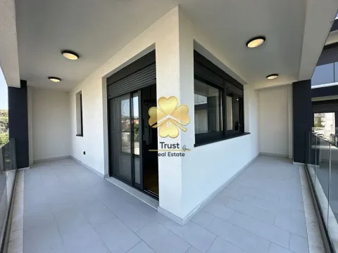 Izdavanje, trosoban stan, 130m², Blok 9, Podgorica - image 6