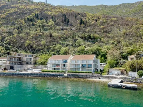 Sale, two bedroom apartment, 100m², Stoliv, Kotor
