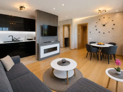 Prodaja, dvosoban stan, 41m², Centar, Zlatibor - image 7