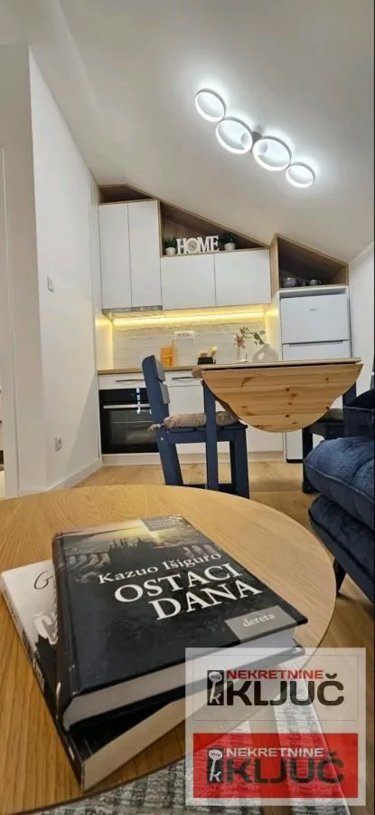 Izdavanje, jednosoban stan, 36m², Centar, Novi Sad