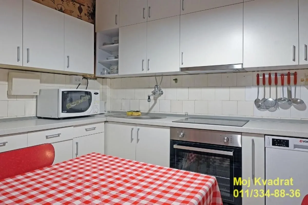Sale, four bedroom apartment, 121m², Stari Grad, Beograd
