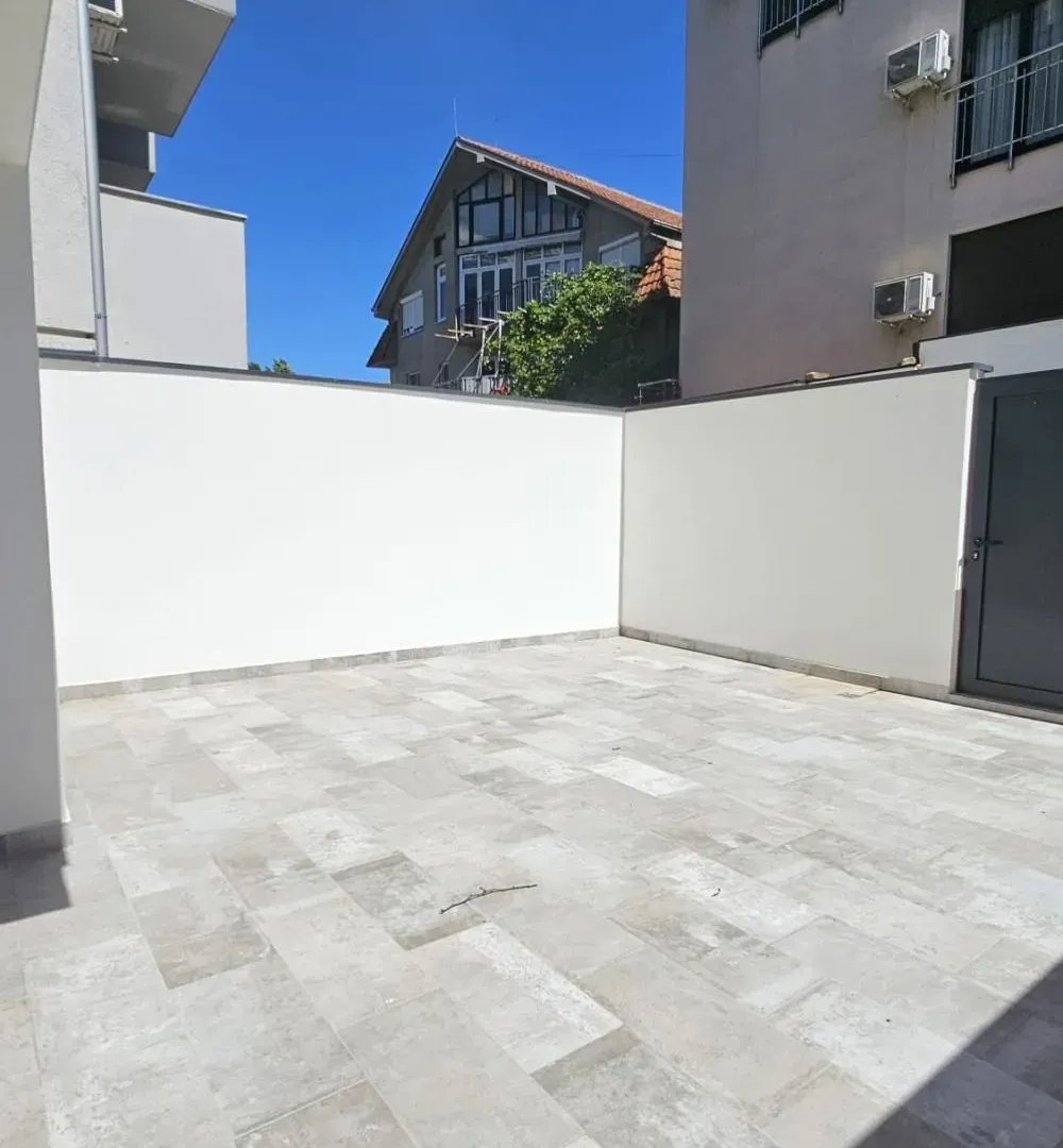 Sale, three bedroom apartment, 60m², Cvetkova Pijaca, Zvezdara Sve Podlokacije