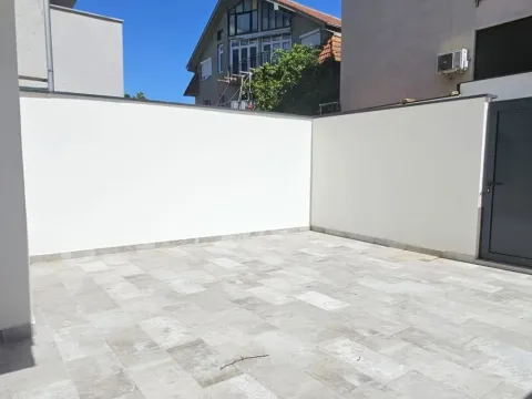 Sale, three bedroom apartment, 60m², Cvetkova Pijaca, Zvezdara Sve Podlokacije - image 8