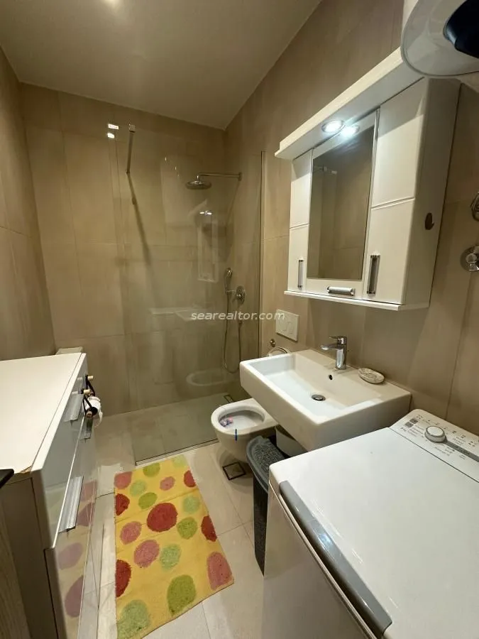 Izdavanje, jednosoban stan, 58m², Centar, Tivat