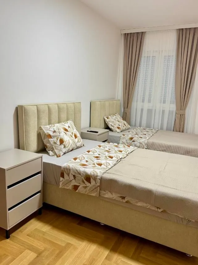 Rent, two bedroom apartment, 62m², Radanovići, Kotor