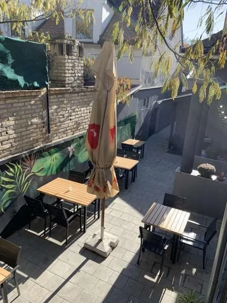 Prodaja, ugostiteljski objekat, 226m², Sremski Karlovci, Novi Sad