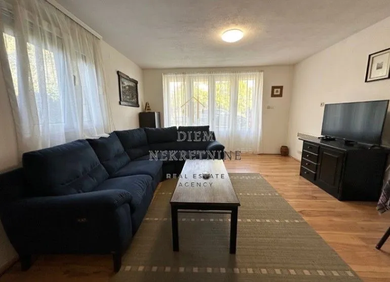 Izdavanje, jednosoban stan, 45m², Zagorič, Podgorica