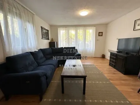 Izdavanje, jednosoban stan, 45m², Zagorič, Podgorica