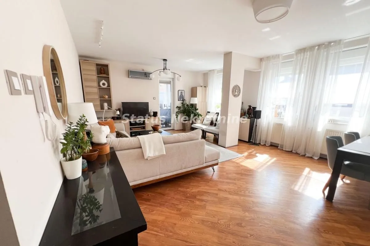 Sale, four bedroom apartment, 102m², Cara Dušana, Novi Sad Sve Podlokacije