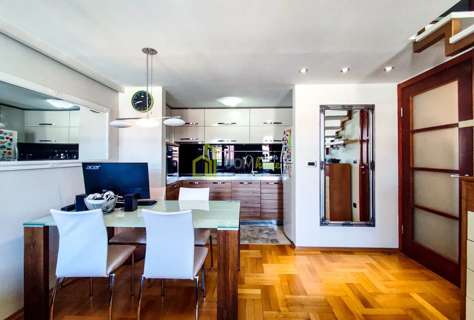 Prodaja, jednosoban stan, 70m², Centar, Podgorica