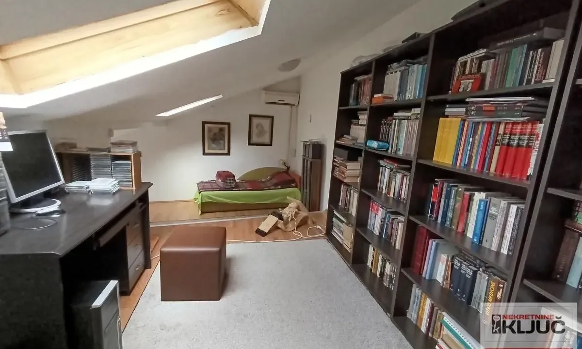 Prodaja, jednosoban stan, 33m², Grbavica, Novi Sad Sve Podlokacije