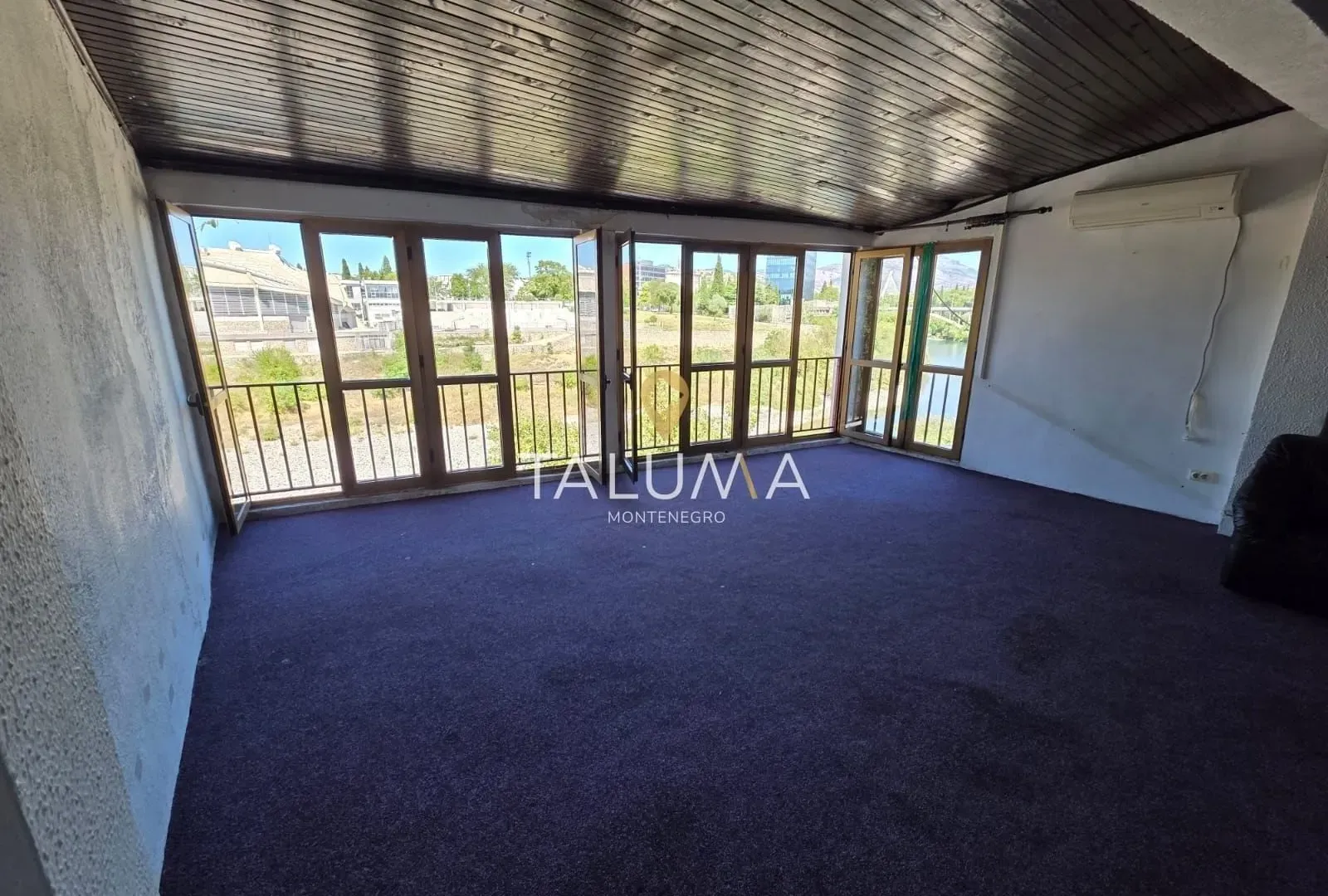 Rent, office space, 130m², Stara Varoš, Podgorica